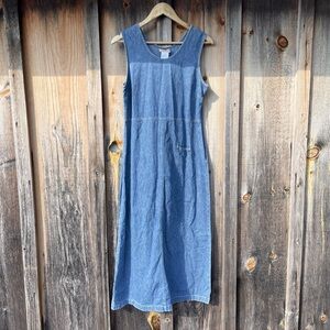 Most flattering 100% cotton “denim” maxi dress 💙